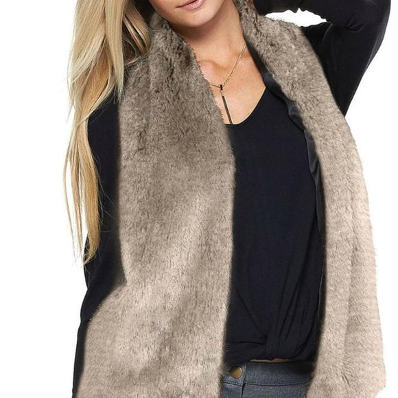 faux fur vest - Picture 5 of 5